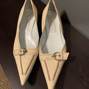 Balmoral Ivory Pointed Toe Shoes